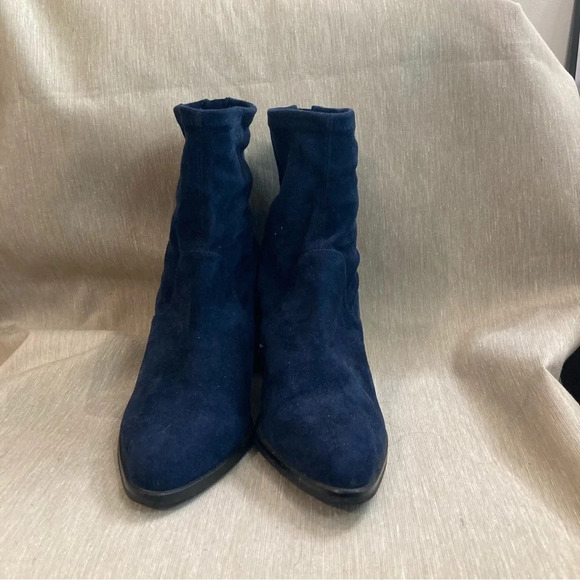 WISHBONE COLLECTION Sz 9 Stacked Heel Textile Zipper Back Pointy Toe Booties - Picture 2 of 10